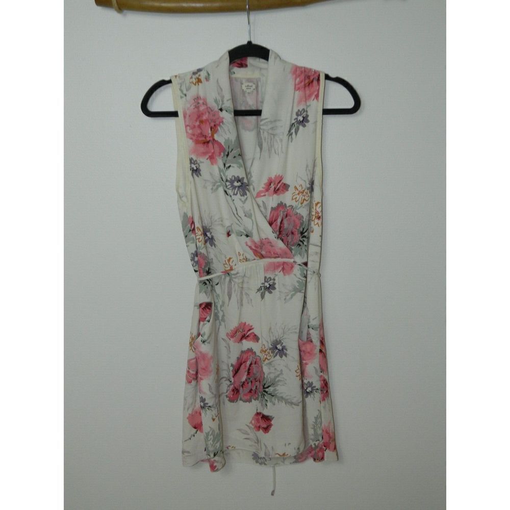 Wilfred Dress Size Medium Ivory Floral Faux‎ Wrap Waist Tie Pockets